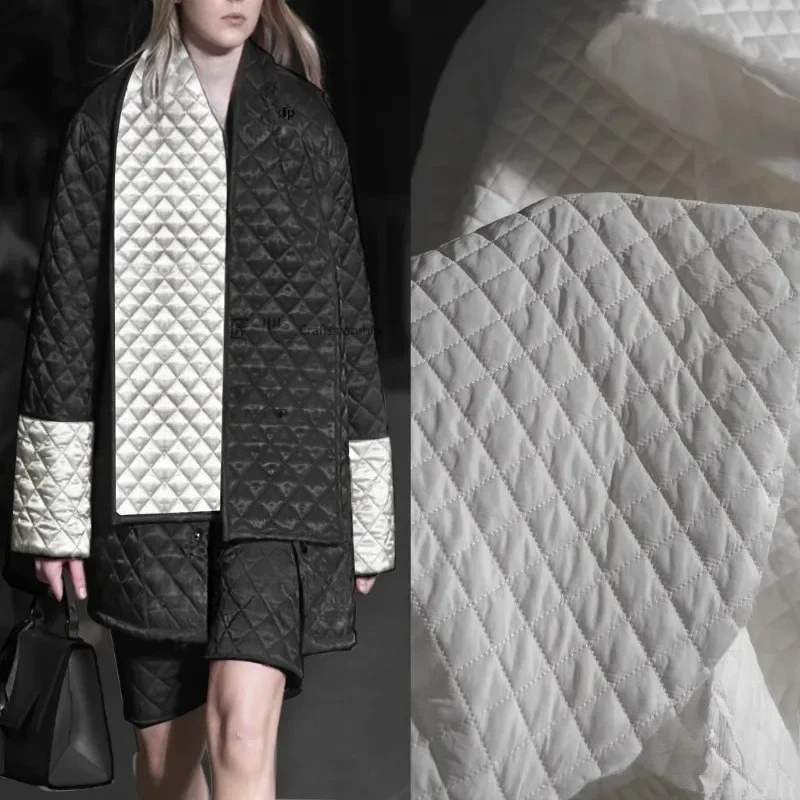 Diamond Quilted Fabric Black C - Winter Clothing Wholesale recensione e prezzo